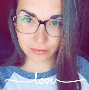 Meet your Posher, Meagan